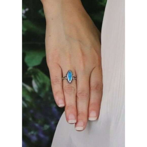 Sterling Silver Turquoise Ring Size 6 - Picture 2 of 6